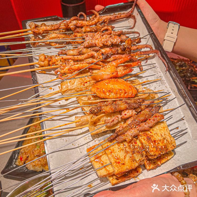 一家宝藏工业风烧烤|MOKY烧烤工厂