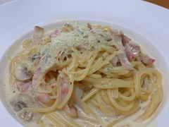 奶油蘑菇培根面奶油蘑菇培根面-UPPER KITCHEN(延安路店)