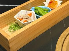 -山川小町·极番烧肉(新地假日广场店)