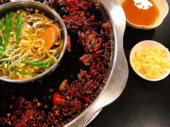 鸳鸯锅-邓莽子老火锅(中兴路总店)