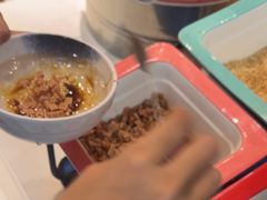 -红渡小香·牛肉麻辣香锅(车站南路店)