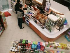 -全家便利店(沪南公路店)