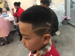 -马克叔叔儿童理发形象设计