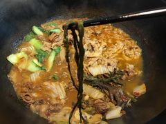 -三里屯土灶炖公鸡地锅鸡(江东店)