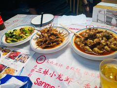 -三妹小龙虾·黄油蟹(华侨城总店)