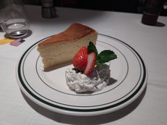 -Wolfgang’s Steakhouse 沃夫冈牛排馆(上海白玉兰广场店)