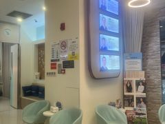 -维乐口腔(美维云门诊陆家嘴店)