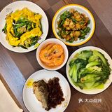 馄炖 鸡蛋饼 大蒜鸡蛋 青团都不错呦