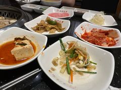 -木槿花韩式炭烤·熟成肉工坊(孙文东路店)
