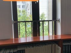 -上海市静安区图书馆(新闸路馆)