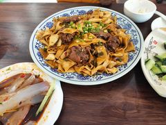 -壹阁胡羊焖饼(特色小吃街店)
