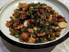 酸辣椒炒肉-雅和生态渔庄·宜城锅巴饭(龙灵山公园店)