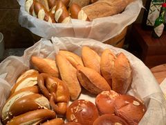 -松山湖凯悦酒店·Café自助餐厅·周末火舞秀表演