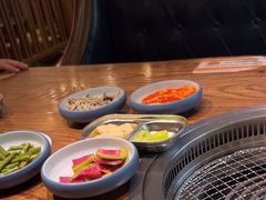 -明洞阿姨·韩式酱蟹烤肉·创意料理(三元桥店)