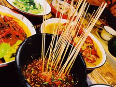 -虾弄弄海派小龙虾·牛羊蝎子火锅