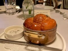 餐前面包黄油-壳里西餐厅Coquille Seafood Bistro(蒙自路店)