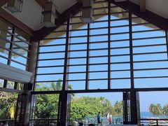 -亚龙湾喜来登·美景台大堂吧