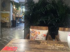 -HIGH FIVE哈福手工汉堡(桂林路店)