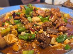 -俭寨大盘鸡·手抓肉·烧烤新疆菜(乌苏路店)