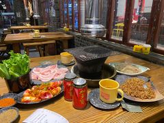 -喝丢一只鞋·东北烤肉·烧烤·铜火锅(童卫路店)