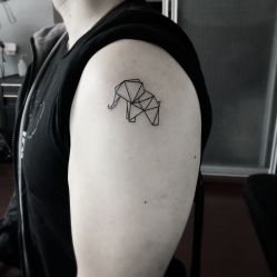 -明星刺青·洗纹身