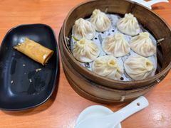 -莱莱小笼·乔艾