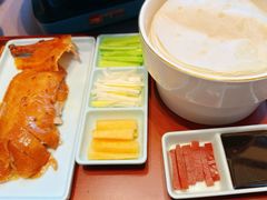 -香山湖家家宴(中山陵店)