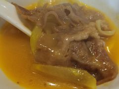 酸汤肥牛-老牌坊鲁菜名店(宽厚里店)