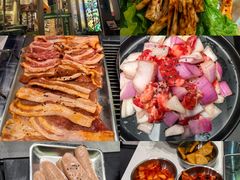 -山野的朋友露营炭火烤肉