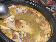 -一朵菌·野生菌探索家火锅(南亚店)