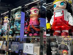 -泡泡玛特POPMART(侨福芳草地店)