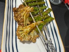 -许哥东北烧烤·铁丳烤串·宫后夹肉(繁花中心店)