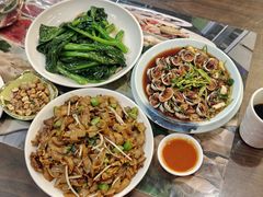 干炒牛河-盛中钰广味小馆