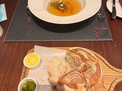 -恰餐厅及酒吧 CHAR Bar & Grill (北京丽都皇冠假日店)