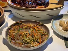 -八府香鸭·啫啫煲(华山路店)