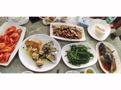 -四川小胡子海鲜(丁村万人海鲜广场店)