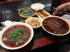 肥肠粉酸辣粉红油糍粑凉粉酒酿小汤圆糯米骨-蓉李记成都名小吃(二七万达店)