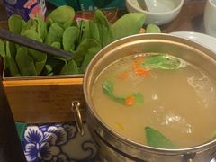 -卢大鲜鱼头捞饭(美利广场店)