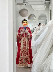 点击看大图 -艾米丽婚纱礼服