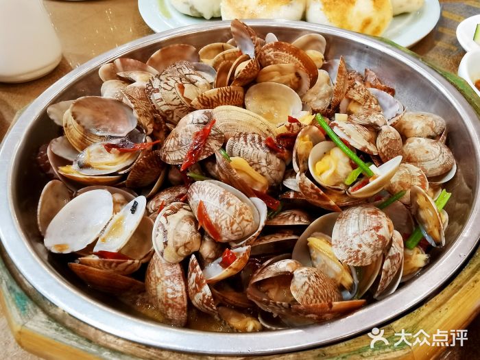 良友·青岛菜(五四广场店)辣炒红岛蛤蜊图片