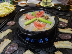 -有一锅·野生菌黑山羊腊排骨火锅(古城北门店)