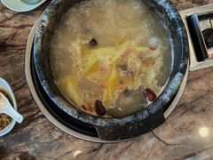 -鲁朗纳麦石锅鸡庄园