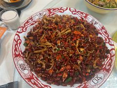 -临界音乐酒馆·小龙虾·江湖菜(华熙LIVE·鱼洞店)
