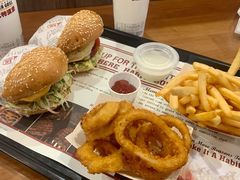-The Habit Burger Grill 哈比特汉堡(复兴soho店)