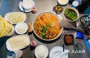Four Seasons Prosperity Seafood Hot Pot