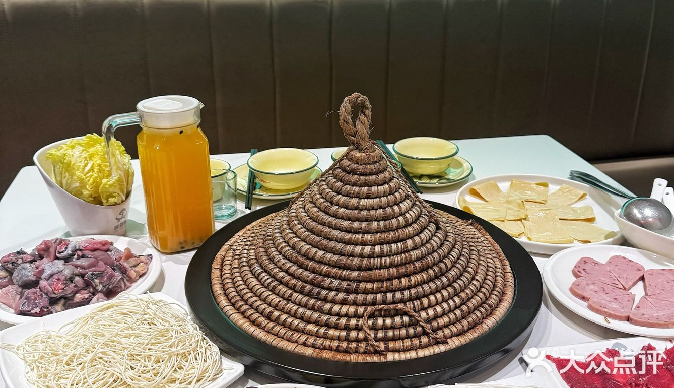 西双版纳宝藏餐厅！[调皮]
