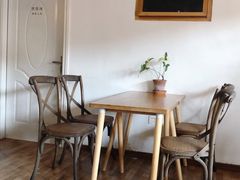 -In Cafe隐食研室