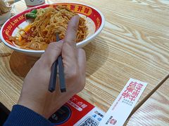 -魔都三兄弟酸辣粉·蘸卤炸串(虹桥万科店)
