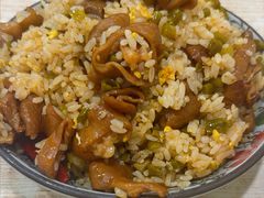 -老头爱马仕酸豇豆炒饭(丰富路店)
