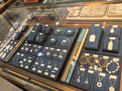 -品真阁华夏典当行(四通桥店)